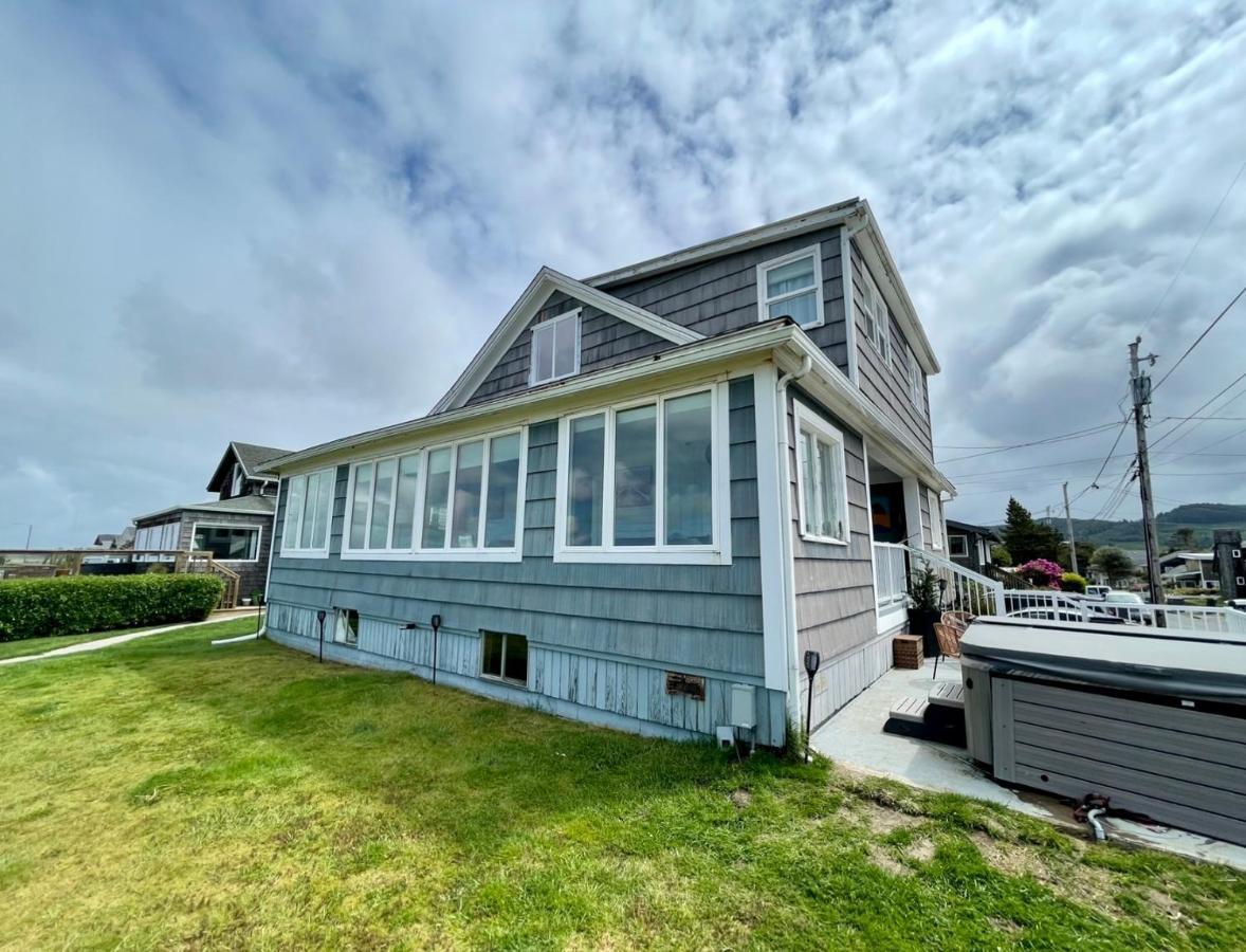 Seaside Beach Front House On The Promenade 외부 사진